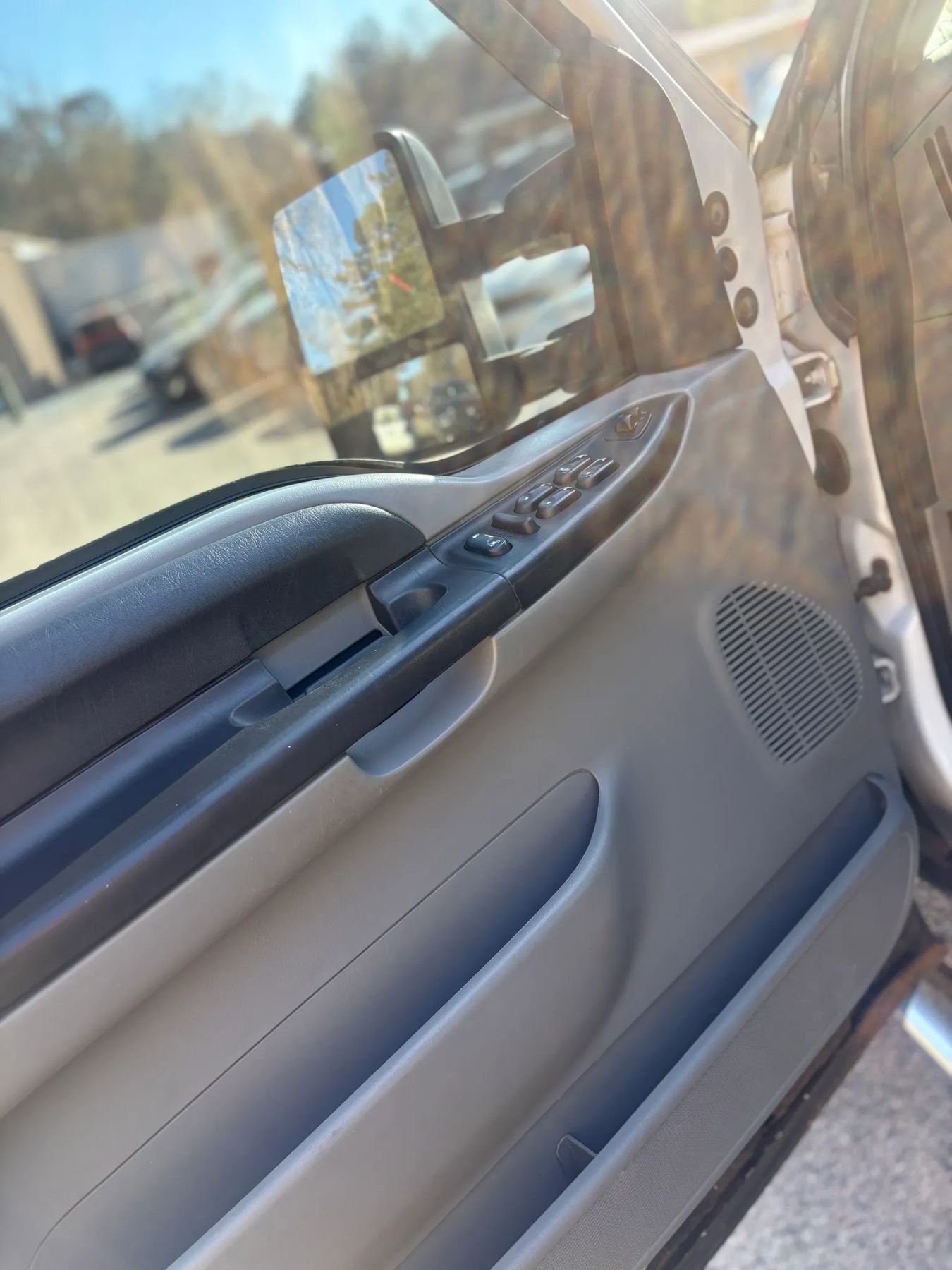 Used 2005 Ford F250 XLT image 47