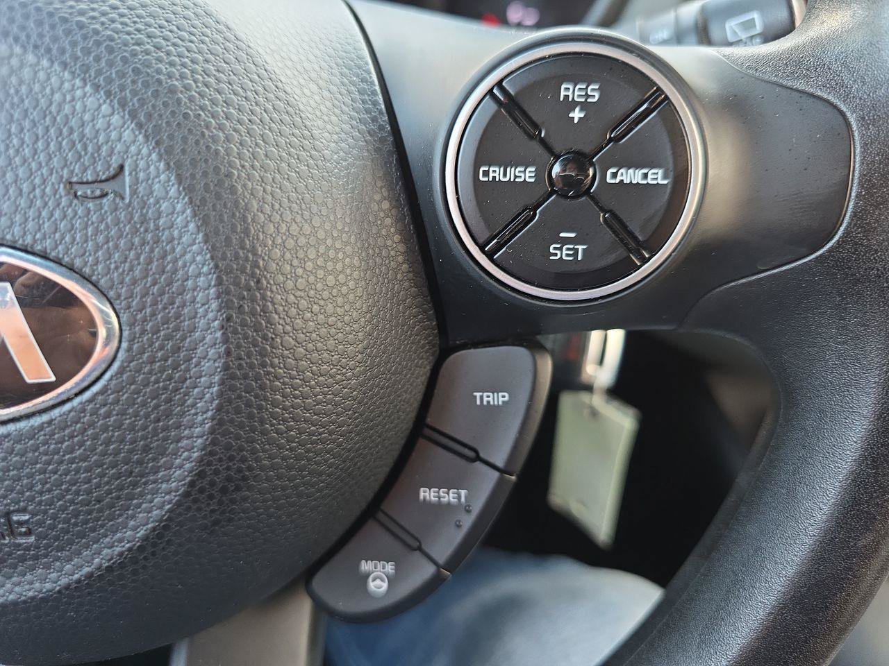 Used 2016 Kia Soul + FWD image 28
