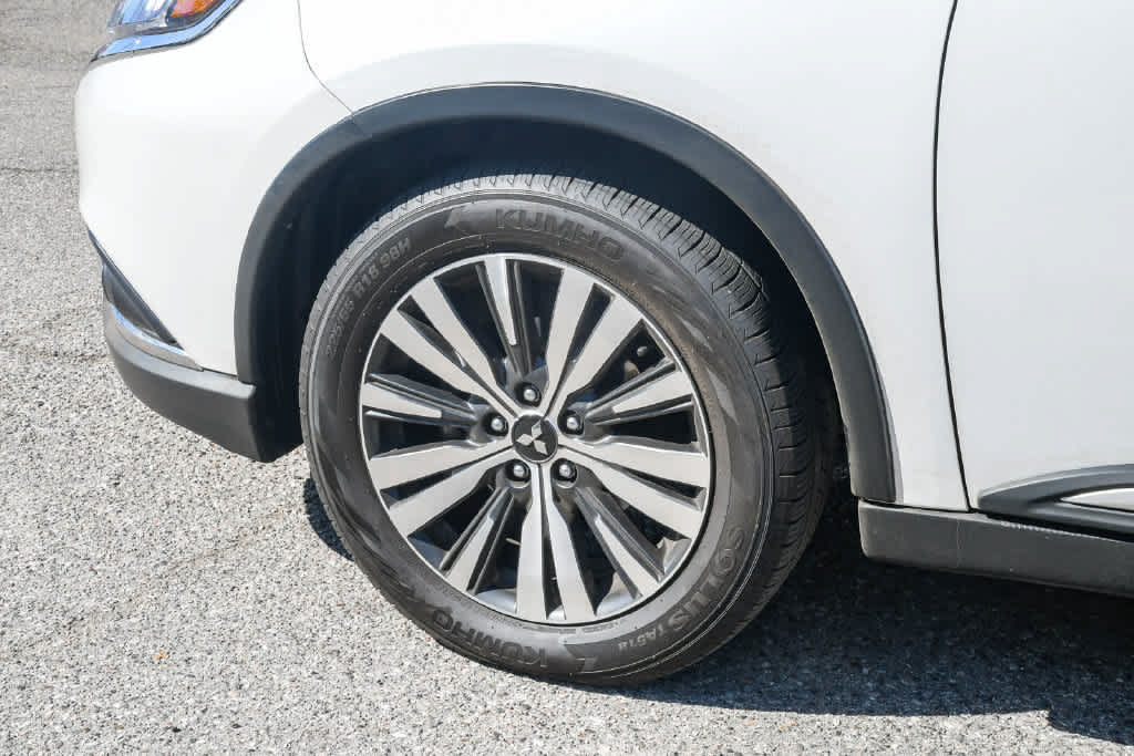 Used 2019 Mitsubishi Outlander GT AWD/4WD image 10