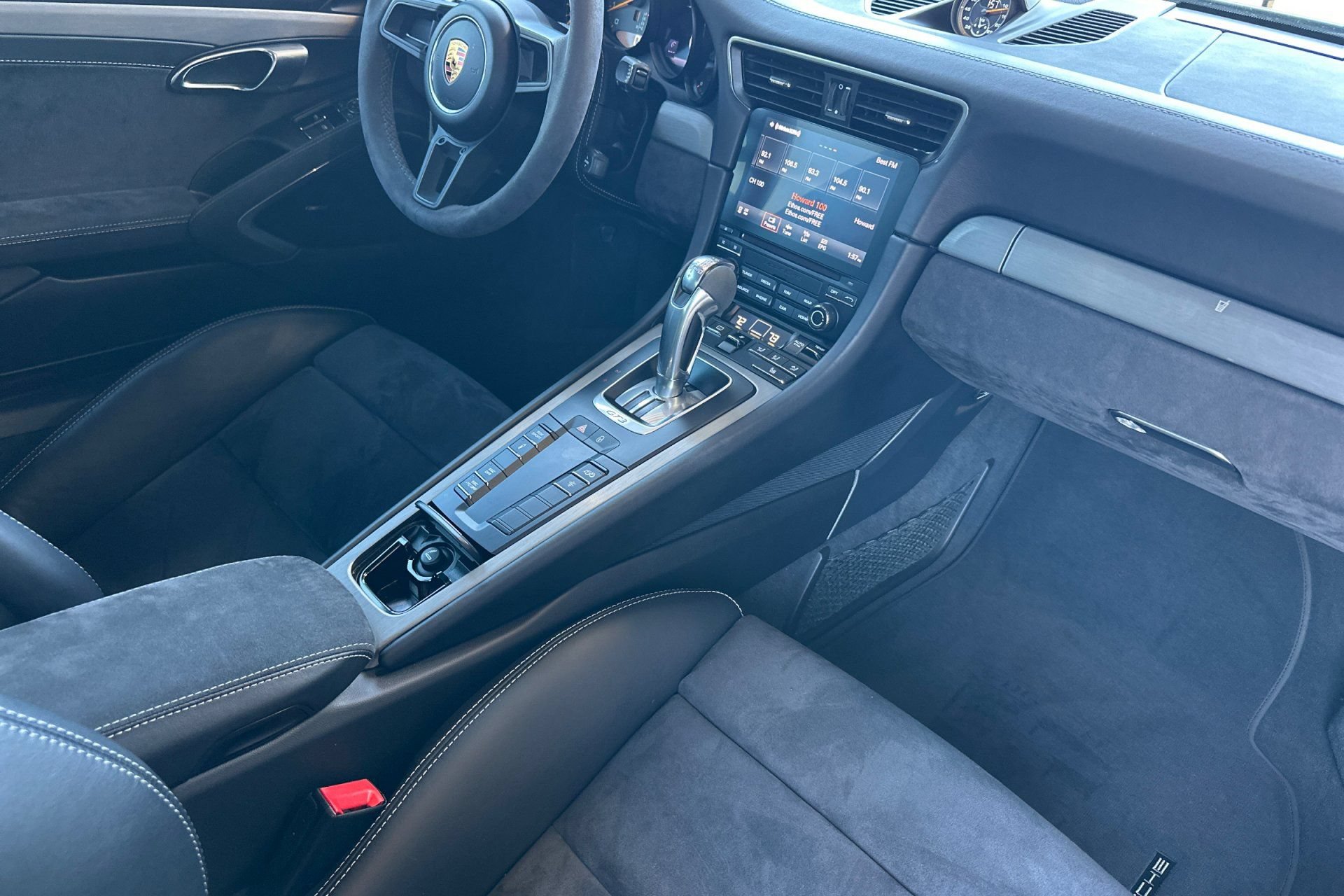 Used 2018 Porsche 911 GT3 RWD image 16