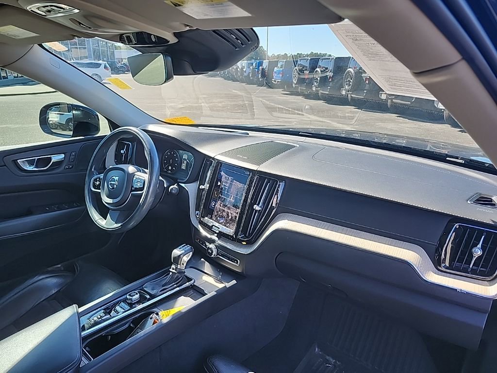 Used 2021 Volvo XC60 T5 Inscription w/ Advanced Package image 16