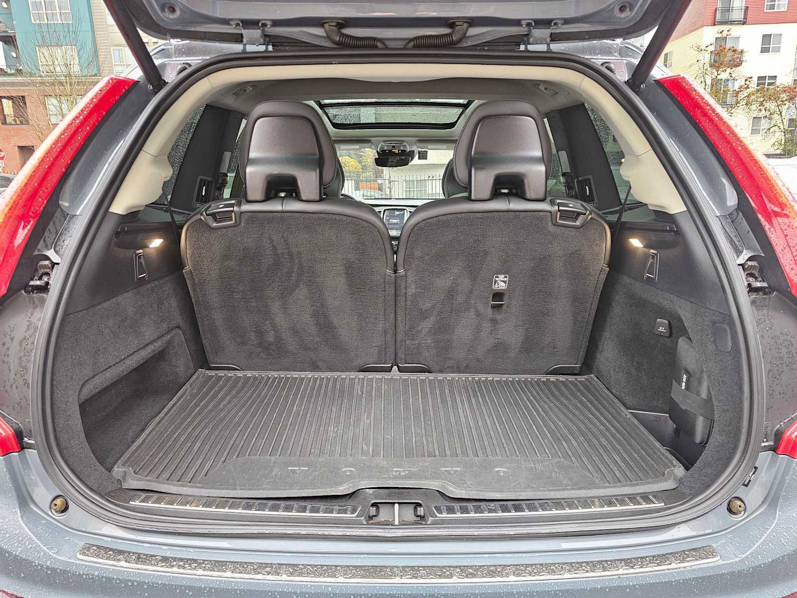 Certified 2022 Volvo XC90 T6 Inscription w/ Climate Package image 19