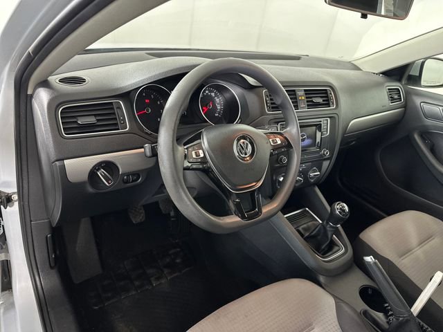 Used 2017 Volkswagen Jetta S image 13