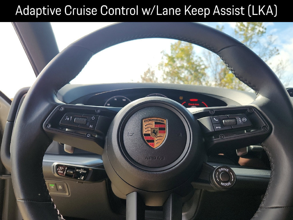 Certified 2025 Porsche Cayenne E-Hybrid AWD/4WD image 18
