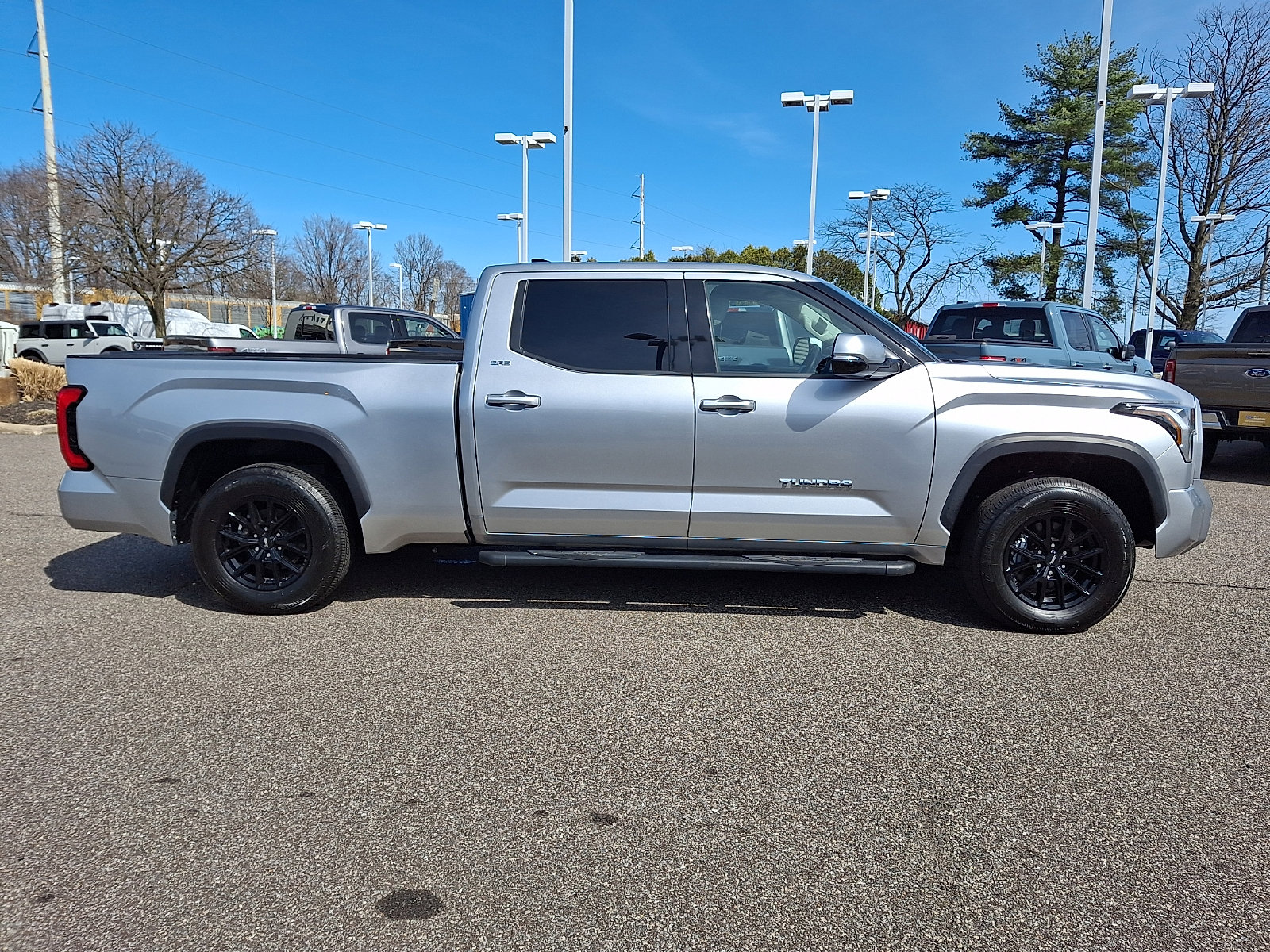 Used 2023 Toyota Tundra SR5 w/ SR5 Premium Package image 12