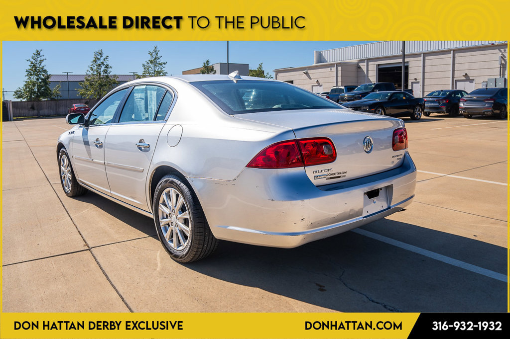 Used 2009 Buick Lucerne CXL FWD image 24