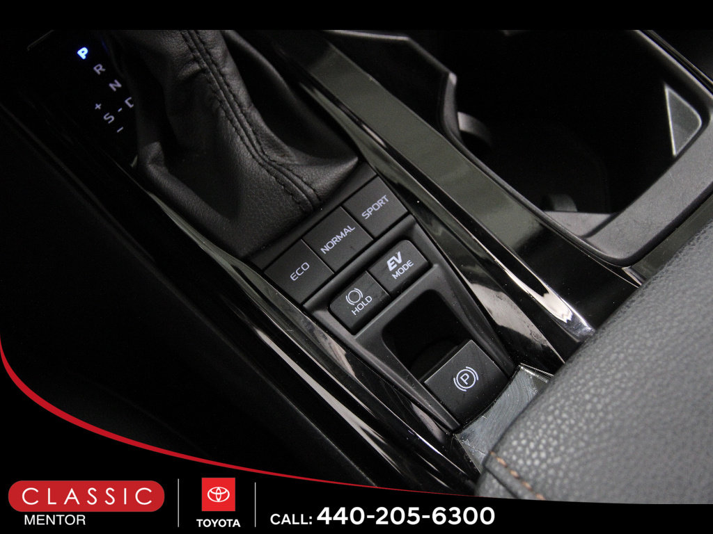 Certified 2025 Toyota Camry XLE w/ Premium Plus Package AWD/4WD image 17