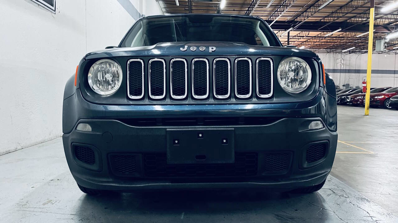 Used 2020 Jeep Renegade Sport w/ UConnect 7.0 Group FWD image 12