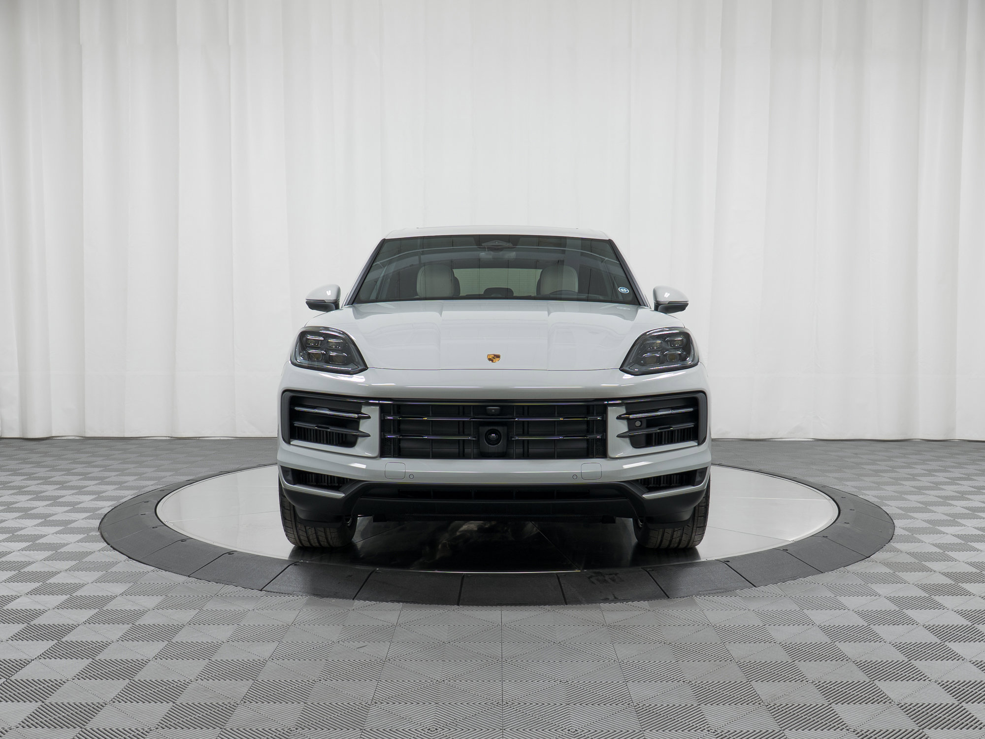 New 2026 Porsche Cayenne S image 10