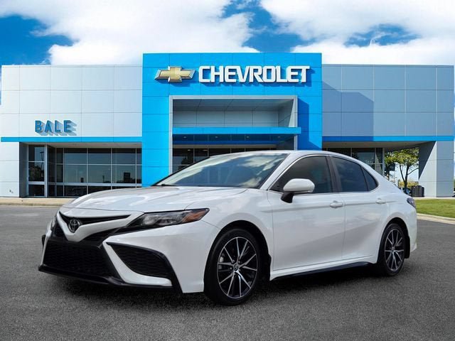 Used 2021 Toyota Camry SE w/ Convenience Package FWD image 7