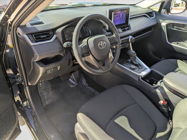 Used 2025 Toyota RAV4 LE image 9