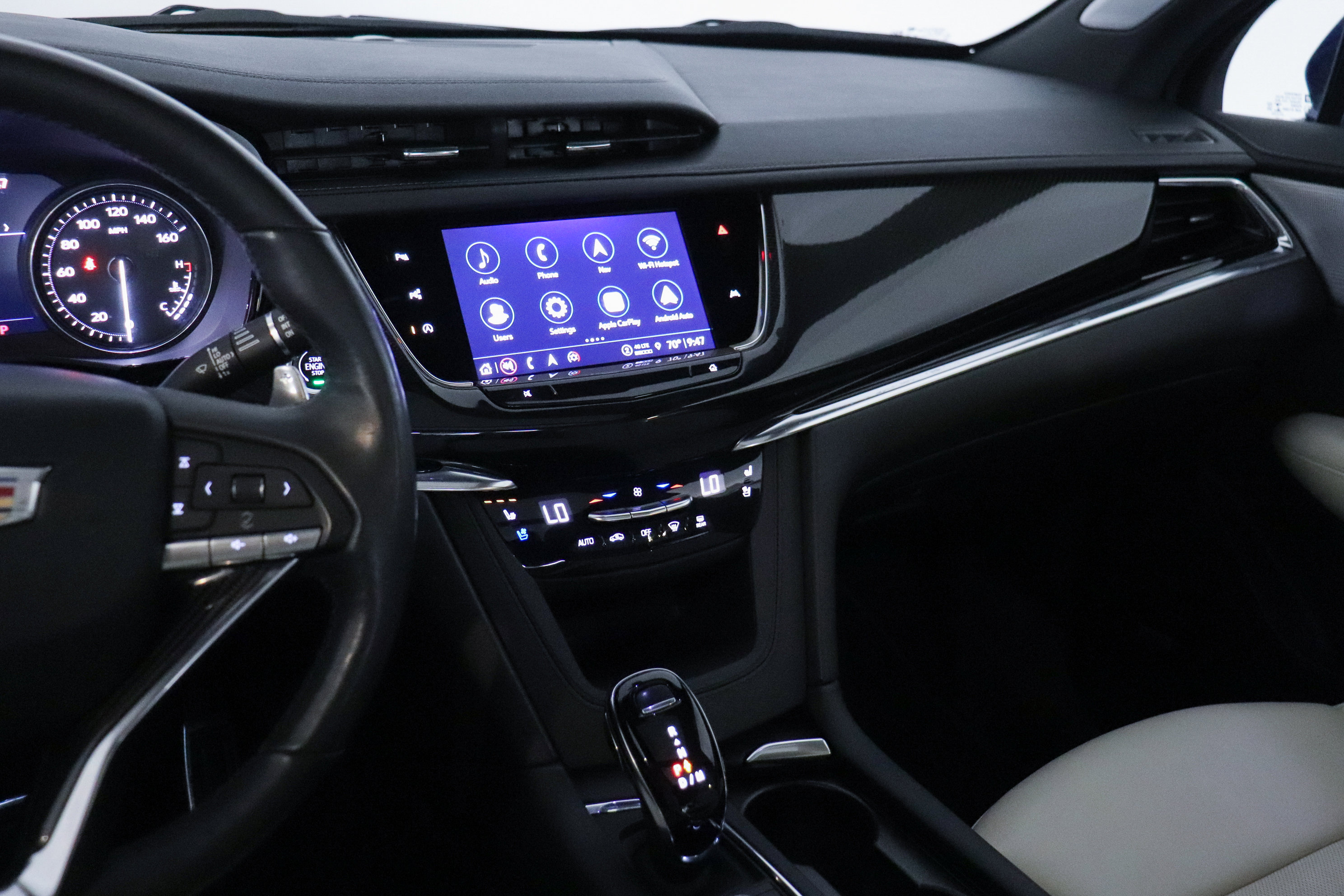 Used 2023 Cadillac XT6 Sport w/ Technology Package image 35