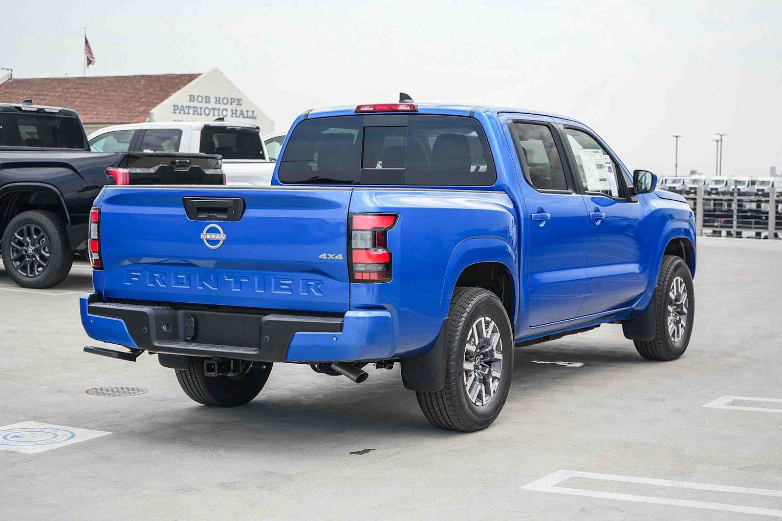 New 2026 Nissan Frontier SV w/ Tow Package AWD/4WD image 6