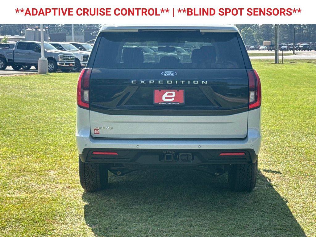New 2026 Ford Expedition Active RWD image 9