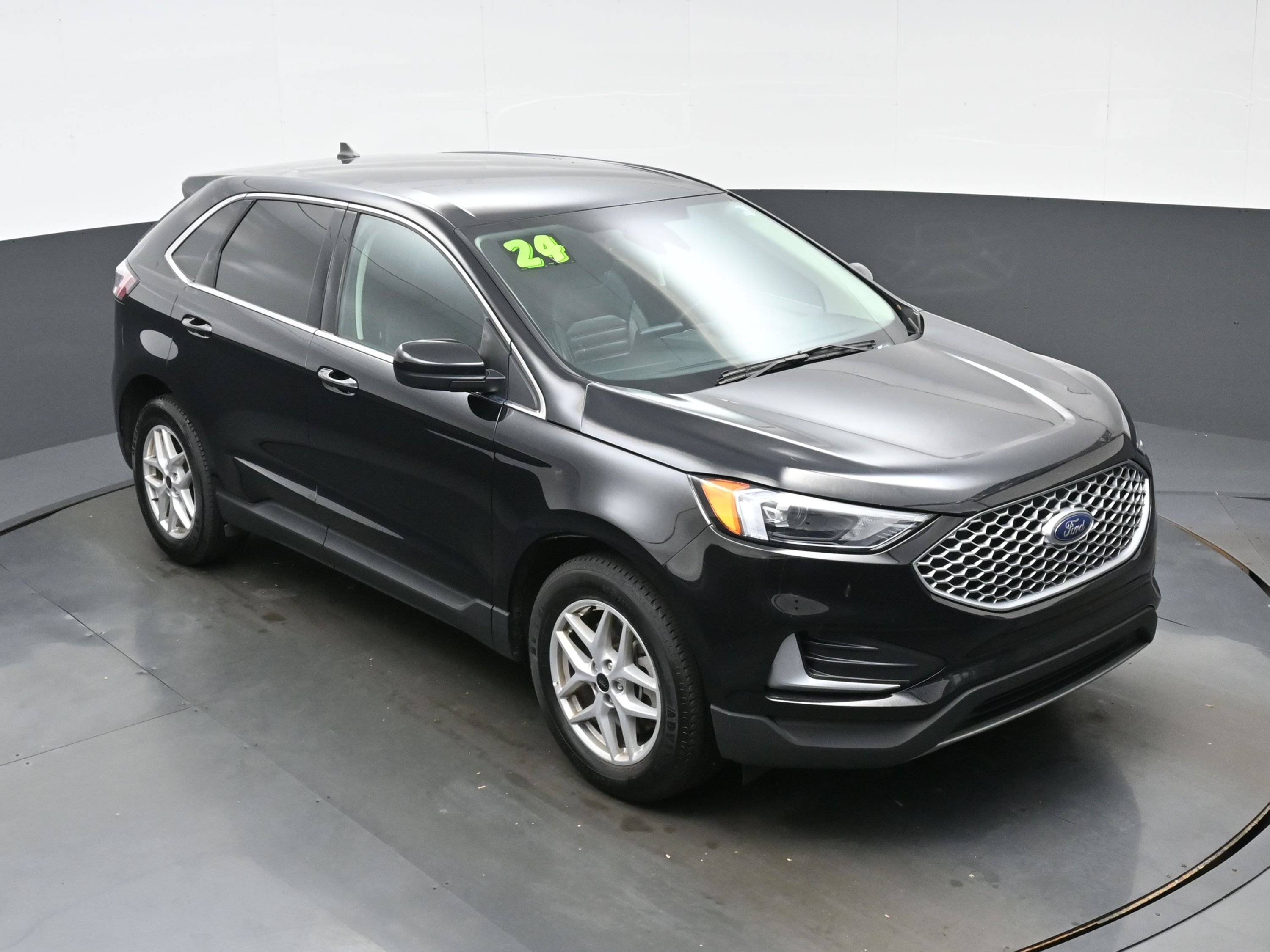 Used 2024 Ford Edge SEL AWD/4WD image 39