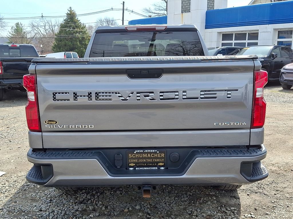 Used 2020 Chevrolet Silverado 1500 Custom w/ Custom Value Package image 7