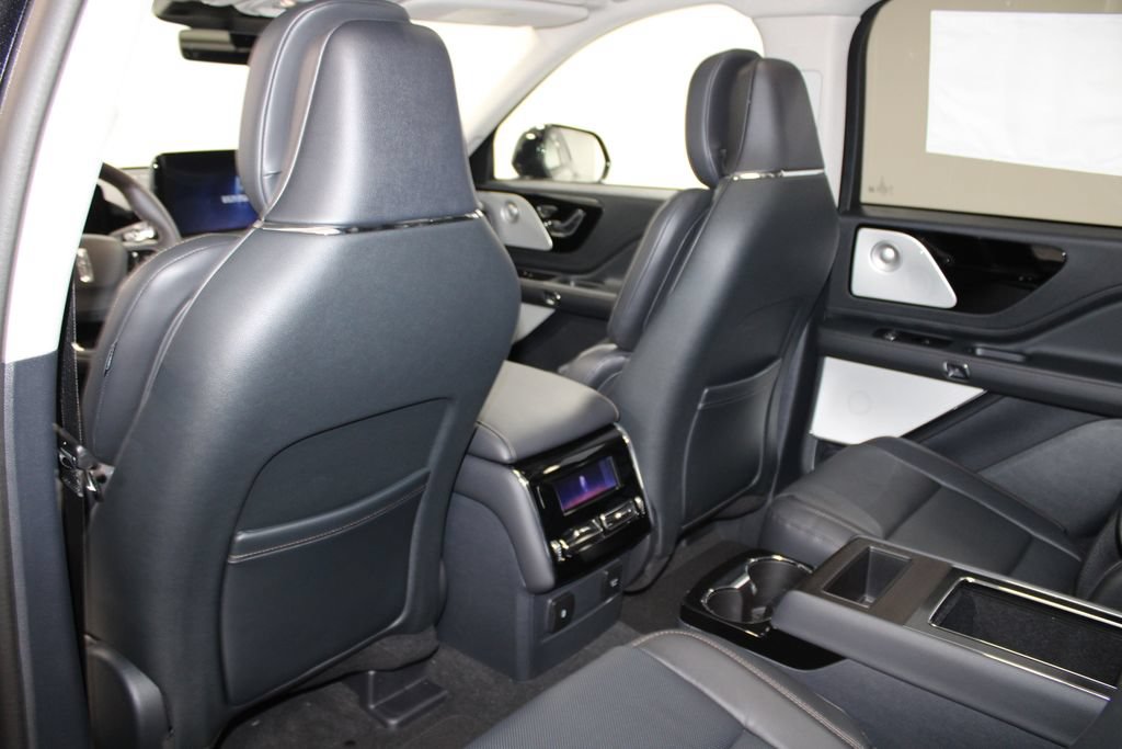 New 2026 Lincoln Aviator Reserve AWD/4WD image 25