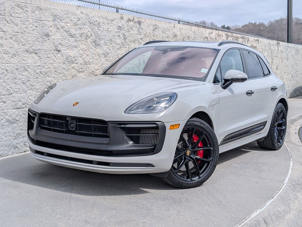 Certified 2022 Porsche Macan GTS image 1