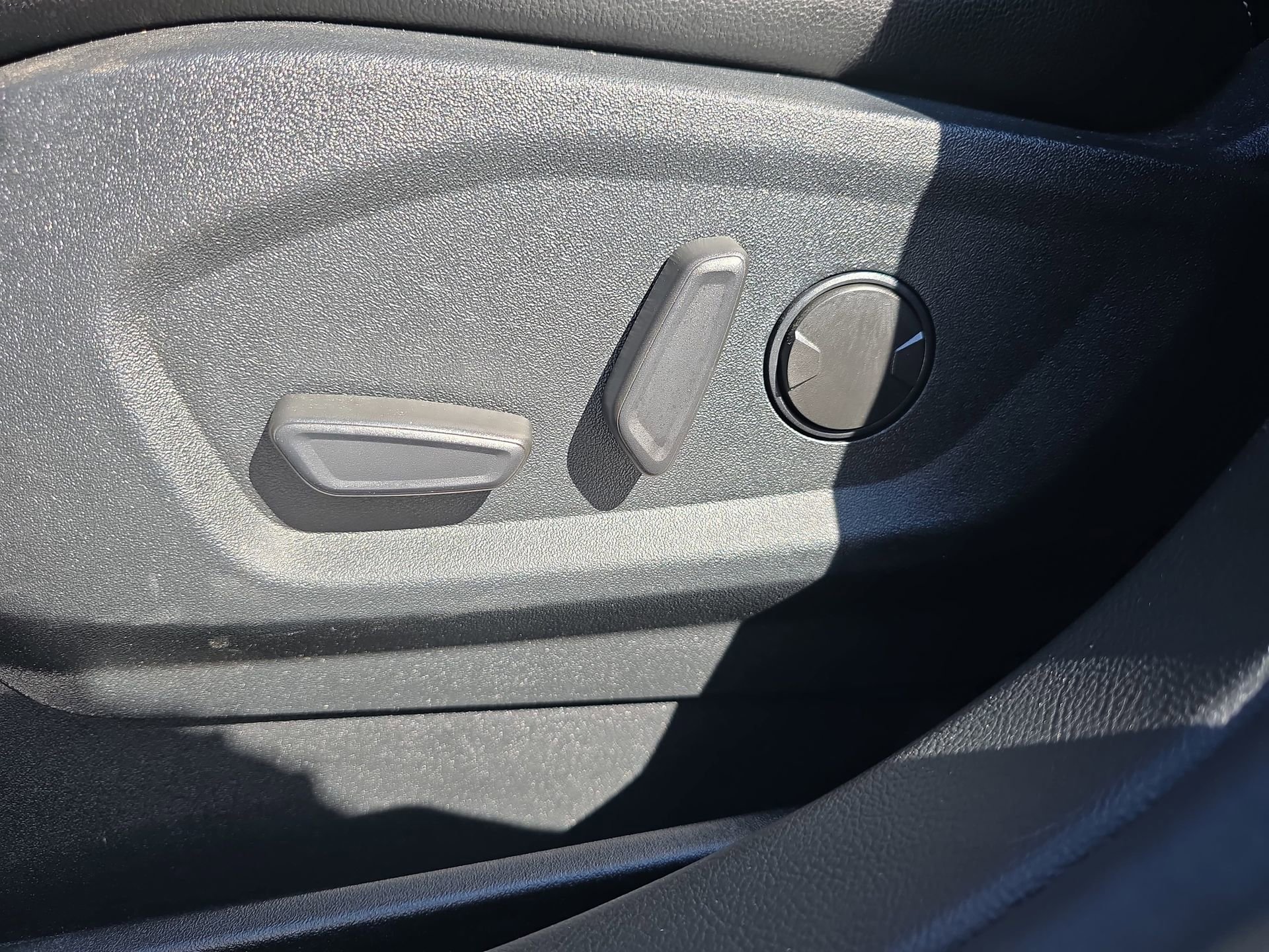 Used 2020 Ford Edge ST w/ Equipment Group 401A image 28