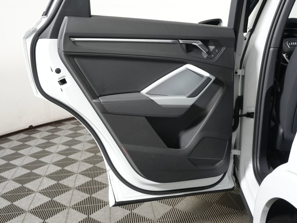 Used 2021 Audi Q3 2.0T Premium w/ Convenience Package image 31