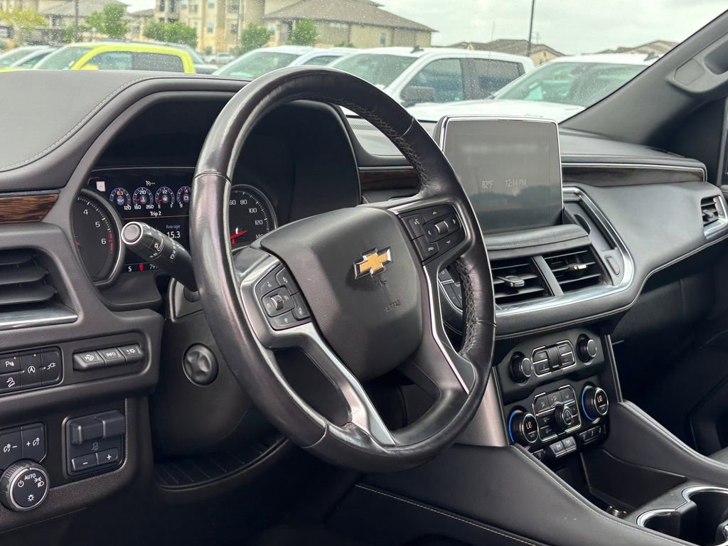 Used 2021 Chevrolet Suburban Premier w/ Premium Package AWD/4WD image 7