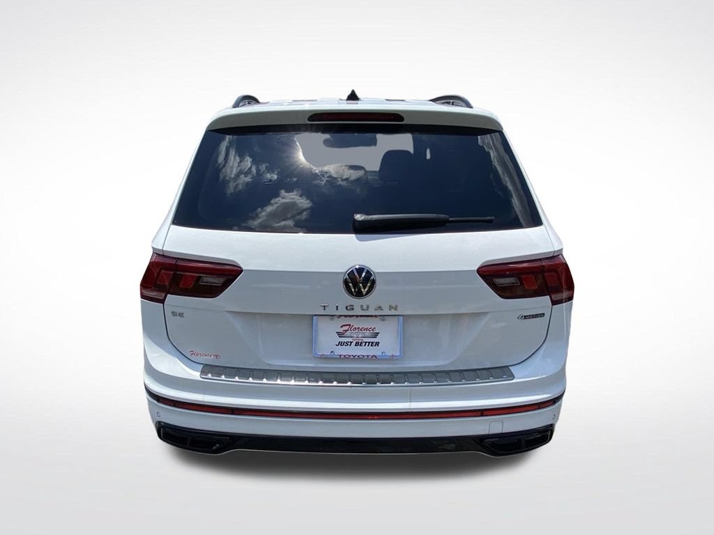 Used 2022 Volkswagen Tiguan SE R-Line AWD/4WD image 12