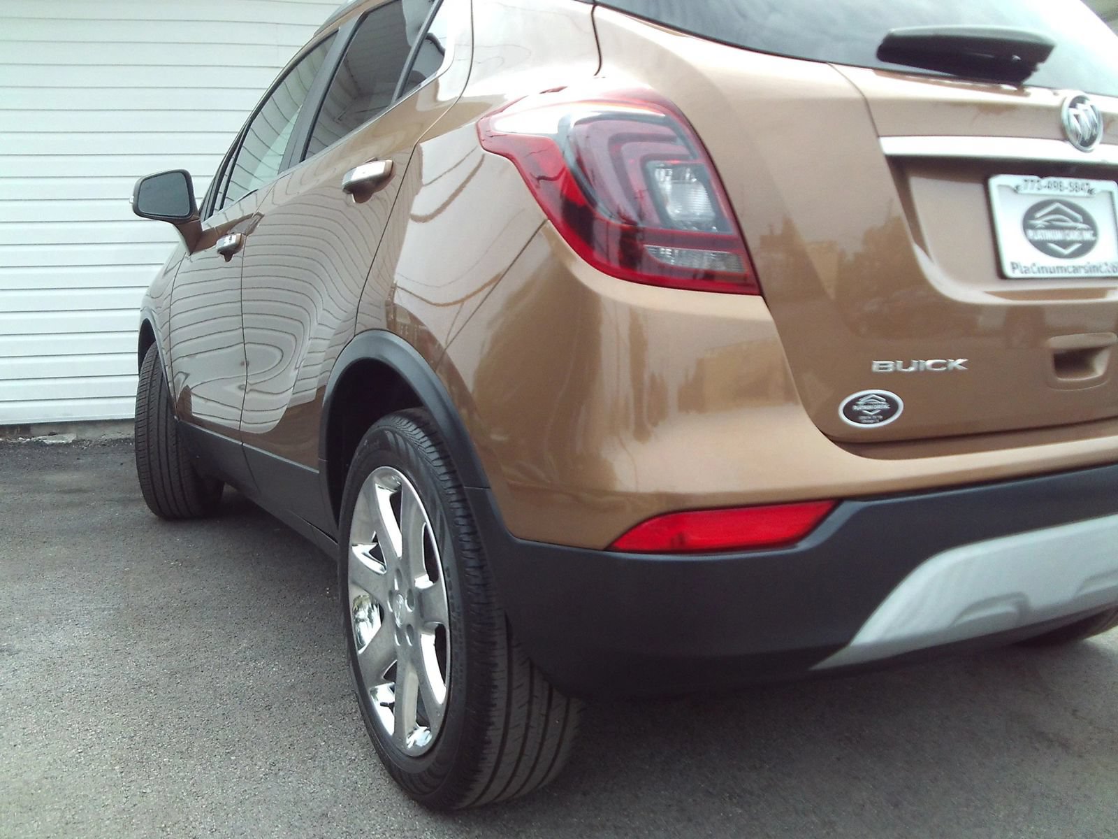 Used 2017 Buick Encore Essence w/ Experience Buick Package FWD image 7