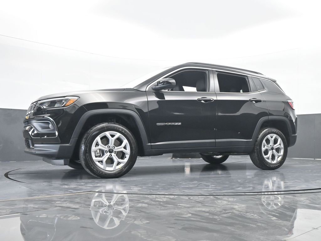 Used 2026 Jeep Compass Latitude AWD/4WD image 50
