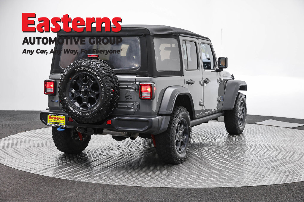 Used 2023 Jeep Wrangler Unlimited w/ Cold Weather Group AWD/4WD image 7