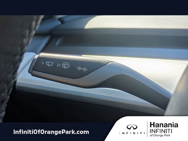 Used 2023 Tesla Model Y Performance image 27