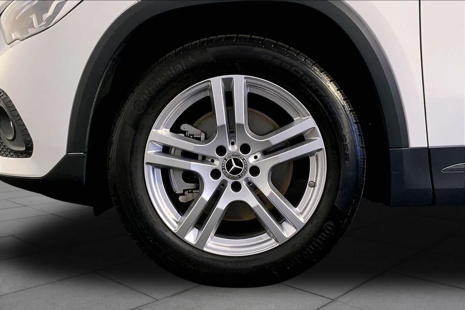 Used 2023 Mercedes-Benz GLA 250 4MATIC image 11
