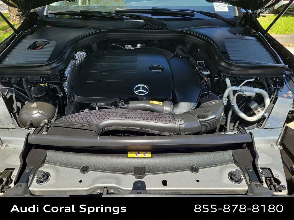 Used 2020 Mercedes-Benz GLC 300 image 9