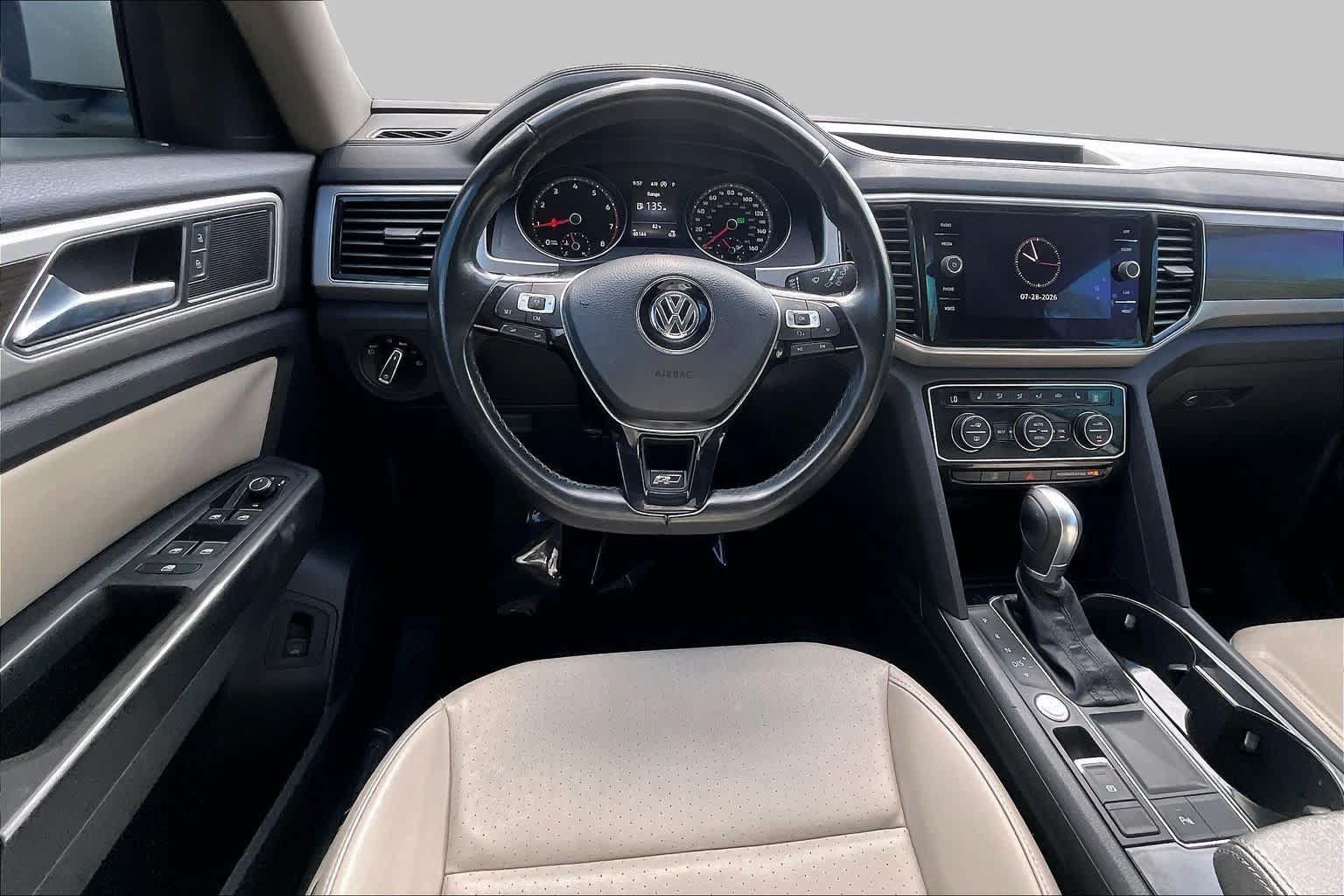 Used 2018 Volkswagen Atlas SEL w/ R-Line Package FWD image 6
