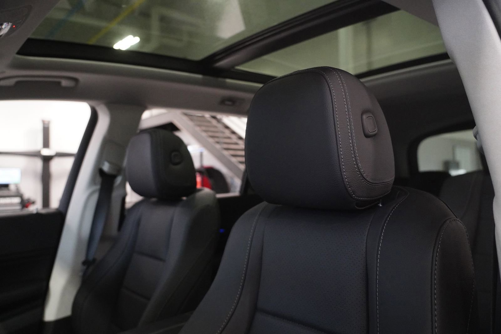 New 2026 Mercedes-Benz GLS 450 4MATIC image 15