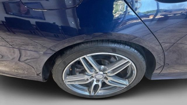 Used 2017 Mercedes-Benz E 300 4MATIC image 7