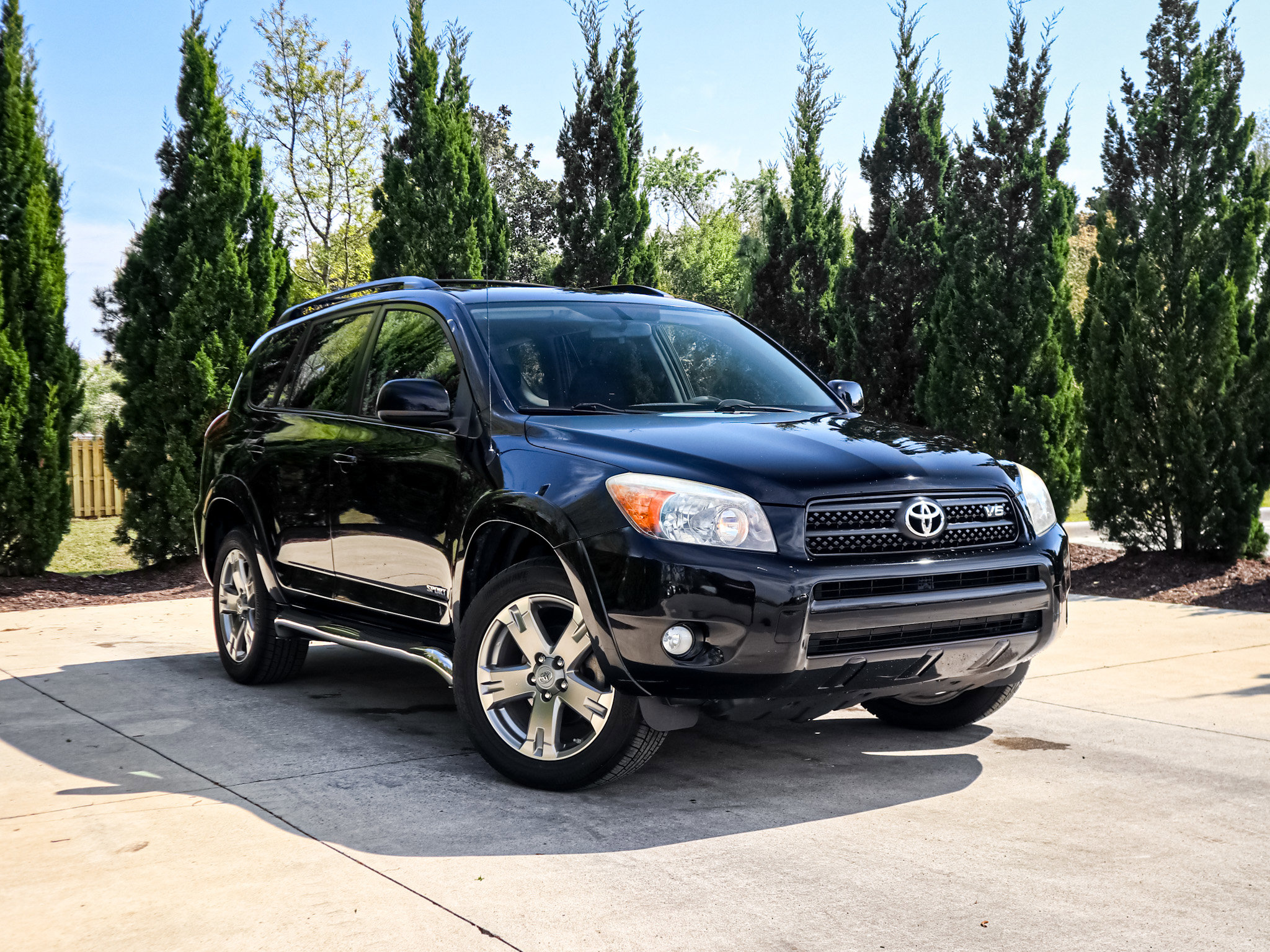 Used 2008 Toyota RAV4 Sport image 2