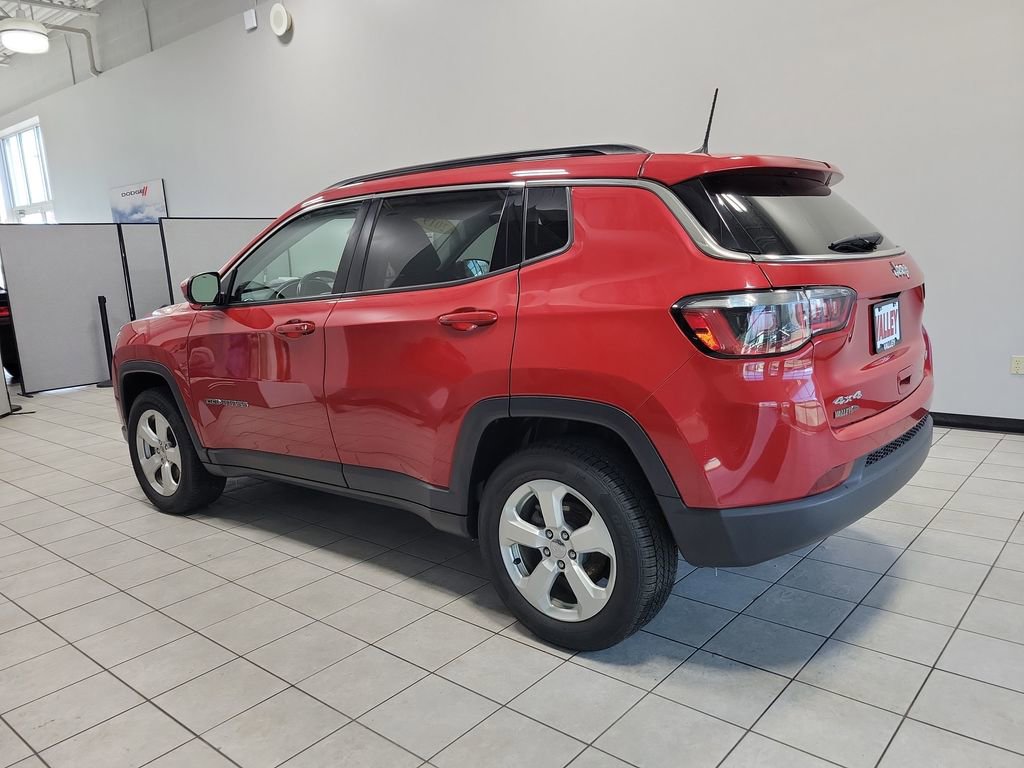 Used 2019 Jeep Compass Latitude w/ Popular Equipment Group image 4