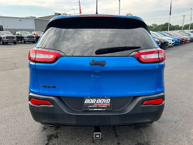 Used 2018 Jeep Cherokee Latitude w/ Altitude Package AWD/4WD image 6