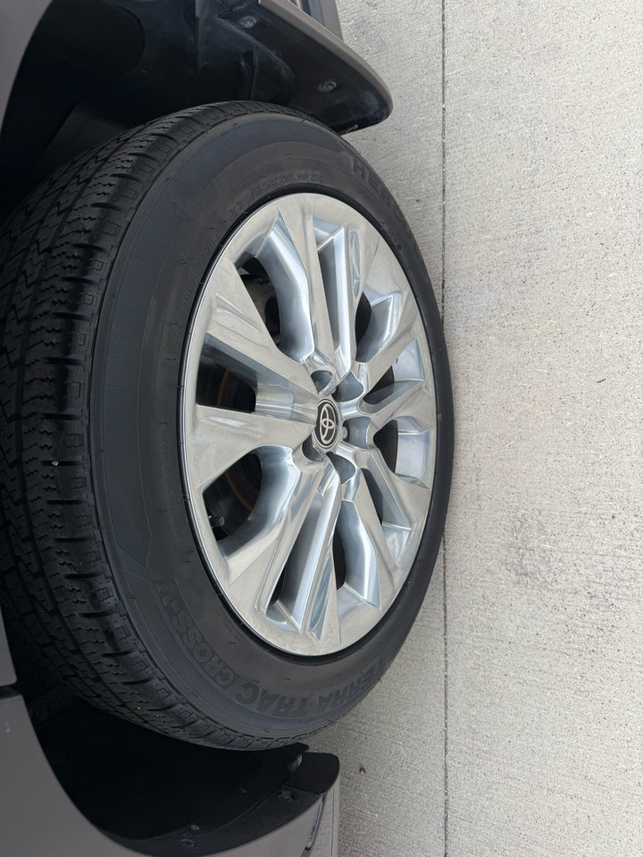 Used 2021 Toyota Highlander Limited image 10