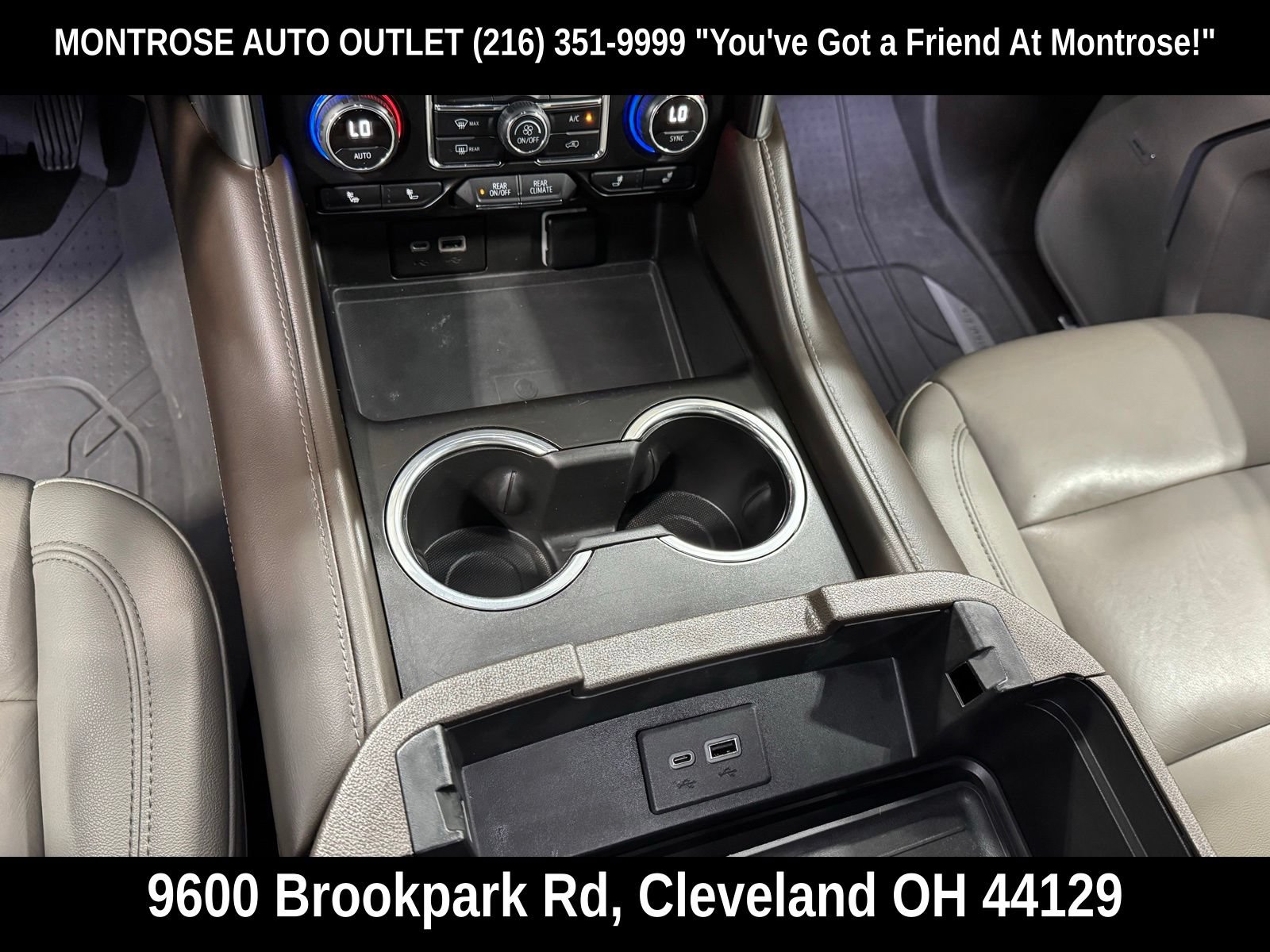Used 2022 Chevrolet Tahoe Z71 w/ Z71 Off-Road Package AWD/4WD image 24