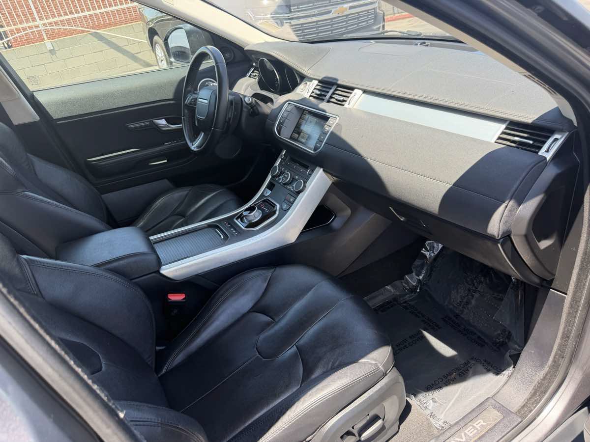 Used 2015 Land Rover Range Rover Evoque Pure Plus AWD/4WD image 12
