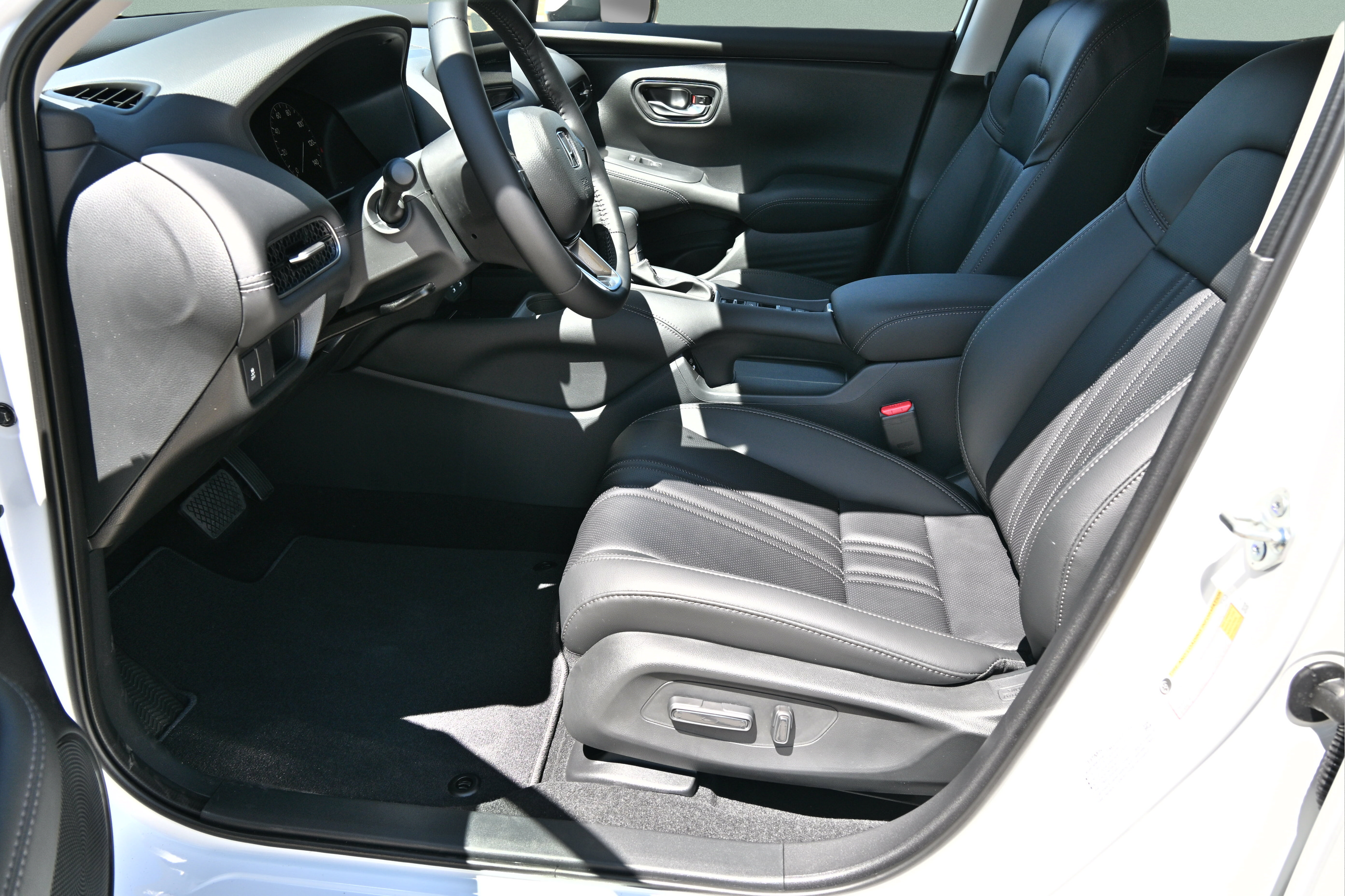New 2027 Honda HR-V EX-L image 15