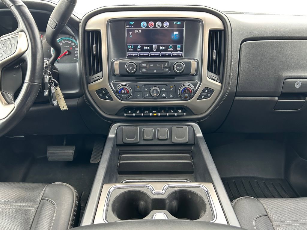 Used 2019 GMC Sierra 2500 Denali w/ Duramax Plus Package AWD/4WD image 12