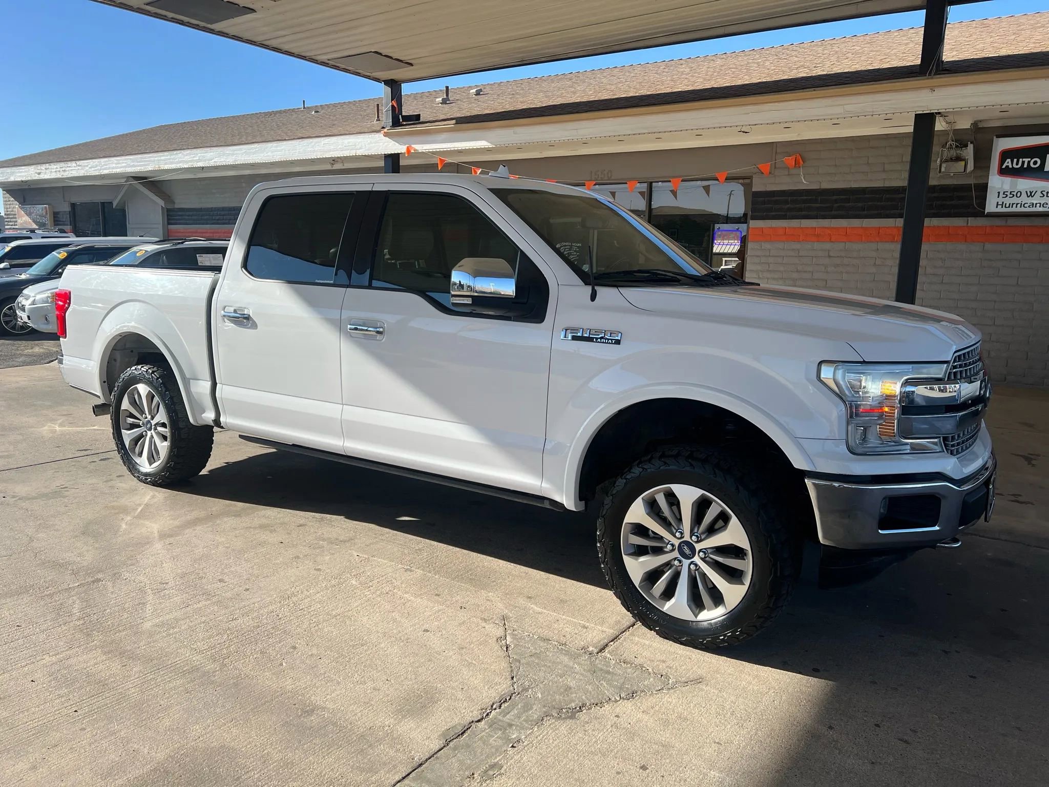 Used 2018 Ford F150 Lariat w/ Equipment Group 502A Luxury image 3
