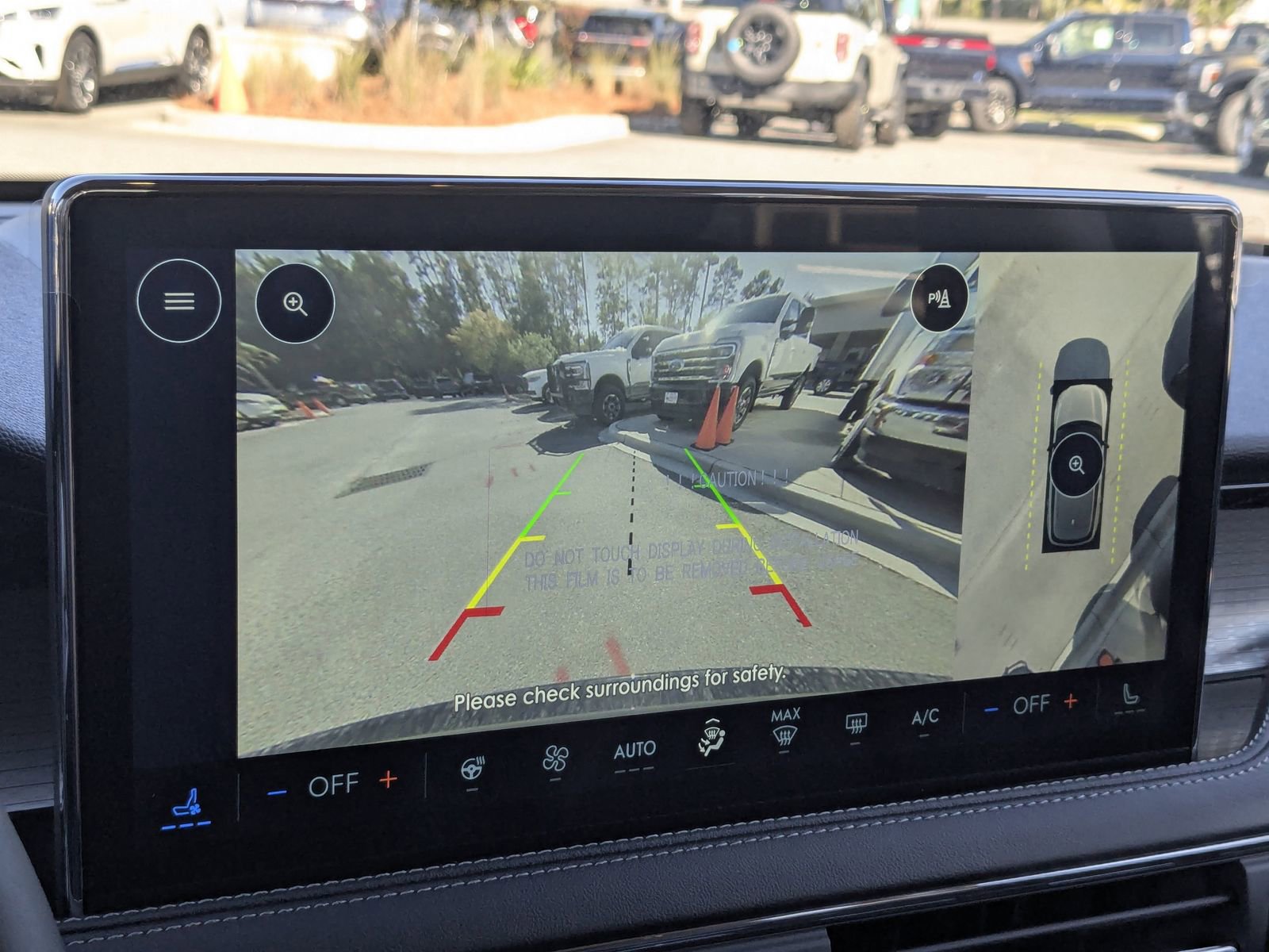 New 2026 Lincoln Corsair Premiere image 25