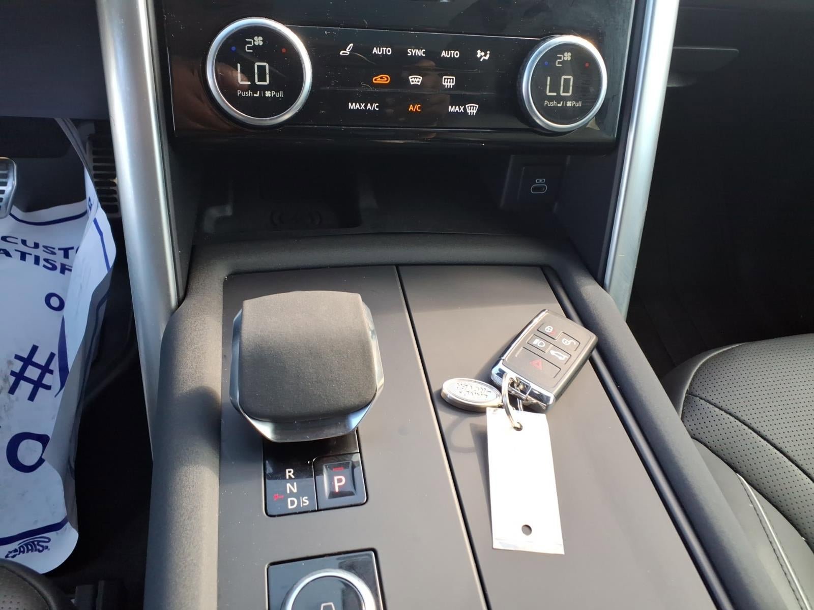 Used 2023 Land Rover Discovery HSE R-Dynamic AWD/4WD image 23