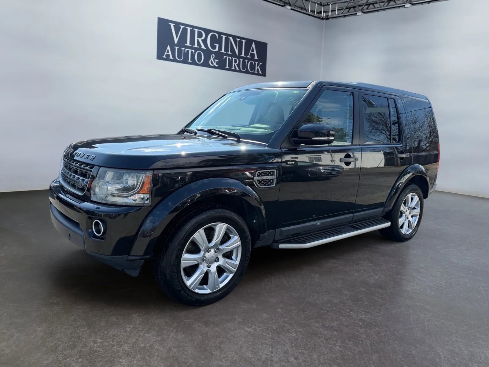 Used 2015 Land Rover LR4 HSE AWD/4WD image 1