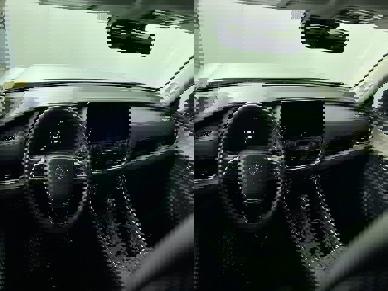 Used 2024 Toyota Grand Highlander Limited image 28