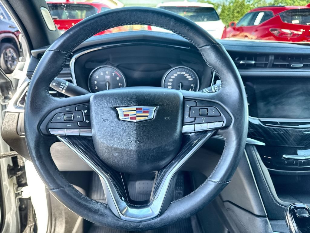 Used 2024 Cadillac XT6 Premium Luxury w/ Technology Package AWD/4WD image 16