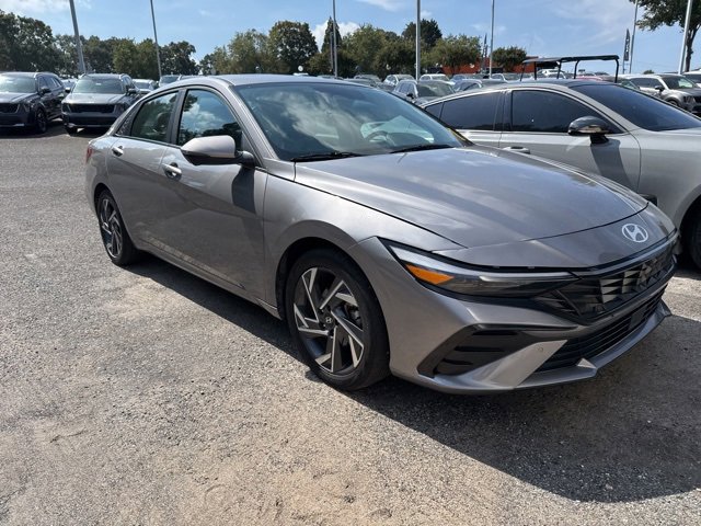 Used 2024 Hyundai Elantra Limited